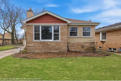 10544 S Karlov Avenue, Oak Lawn, IL 60453 - Photo 1
