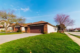 21200 Silktree Cir, Plainfield, IL 60544 - Photo 1
