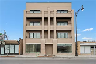 5340 N Lincoln Ave, Chicago, IL 60625 - Photo 1