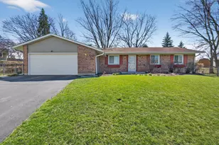 6 Charlestown Ct, Bolingbrook, IL 60440 - Photo 1