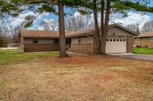 6435 Columbine Blvd, Rockford, IL 61108 - Photo 1