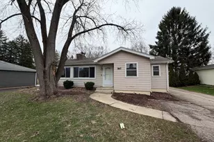 28W567 Forest View Ave, Warrenville, IL 60555 - Photo 1