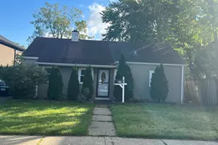 879 North Ave, Des Plaines, IL 60016 - Photo 1