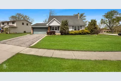 54 Smethwick Lane, Elk Grove Village, IL 60007 - Photo 1