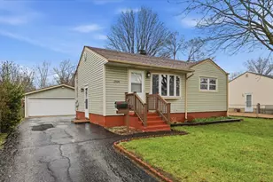 2320 W Cheyenne Rd, Waukegan, IL 60087 - Photo 1