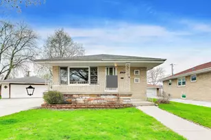 10108 Kilpatrick Ave, Oak Lawn, IL 60453 - Photo 1