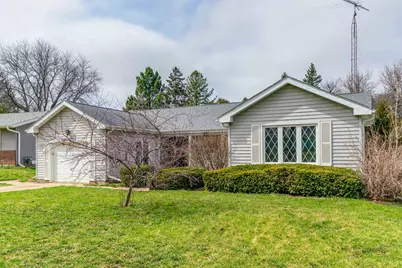 1009 Hampton Court, McHenry, IL 60050 - Photo 1