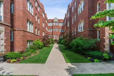 242 S Maple Avenue #1E, Oak Park, IL 60302 - Photo 1