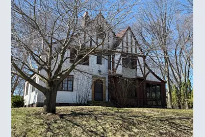 618 S Harvey Avenue, Freeport, IL 61032 - Photo 1