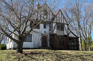 618 S Harvey Ave, Freeport, IL 61032 - Photo 1