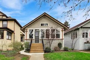 512 S Grove Ave, Oak Park, IL 60304 - Photo 1