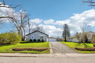 1819 Papoose Rd, Carpentersville, IL 60110 - Photo 1