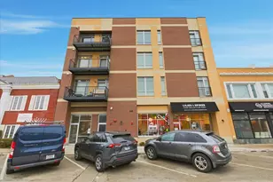 715 South Blvd, Oak Park, IL 60302 - Photo 1