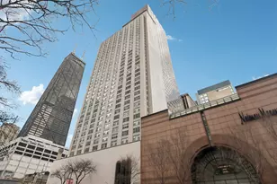 777 N Michigan Ave, Chicago, IL 60611 - Photo 1