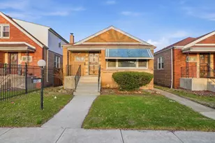 8305 S Paxton Ave, Chicago, IL 60617 - Photo 1