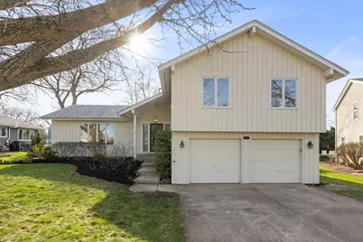 1530 N Blanchard Court, Wheaton, IL 60187 - Photo 1