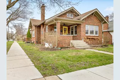 302 N Rockford Avenue, Rockford, IL 61107 - Photo 1