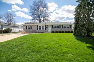55 Duncan Dr, Bourbonnais, IL 60914 - Photo 1