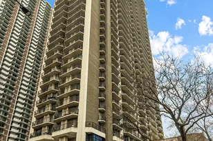6007 N Sheridan Rd, Chicago, IL 60660 - Photo 1