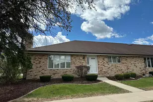 7300 W 152nd St, Orland Park, IL 60462 - Photo 1