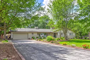 6405 Walkup Ln, Crystal Lake, IL 60014 - Photo 1