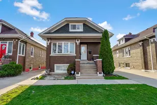 2326 Elmwood Ave, Berwyn, IL 60402 - Photo 1