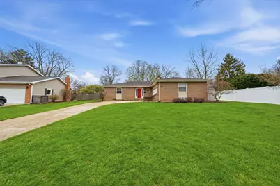 2011 Brentwood Lane E, Wheaton, IL 60189 - Photo 1