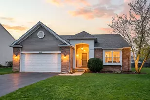 3013 Turnberry Ln, Montgomery, IL 60538 - Photo 1