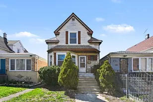 4638 N Hamlin Ave, Chicago, IL 60625 - Photo 1