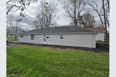 720 E Marion Street, Clifton, IL 61727 - Photo 1