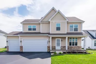 2251 Coventry Cir S, Sycamore, IL 60178 - Photo 1
