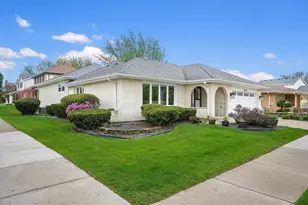 7201 Powell St, Downers Grove, IL 60516 - Photo 1