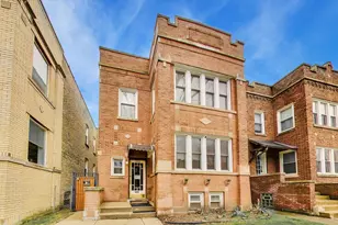 5814 N Campbell Ave, Chicago, IL 60659 - Photo 1