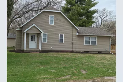 101 N 6th Avenue, New Windsor, IL 61465 - Photo 1