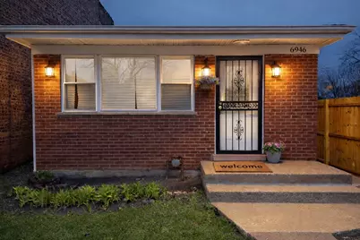 6946 S Loomis Boulevard, Chicago, IL 60636 - Photo 1