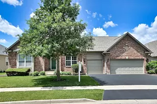 572 Tuscan View Dr, Elgin, IL 60124 - Photo 1