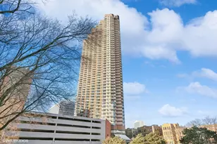 3660 N Lake Shore Dr, Chicago, IL 60613 - Photo 1