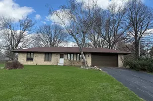 850 Palau Pkwy, Rockford, IL 61108 - Photo 1