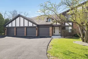 5851 Doe Cir, Westmont, IL 60559 - Photo 1