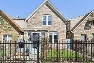 3346 W Iowa St, Chicago, IL 60651 - Photo 1