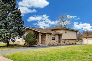 12044 S Holmberg Ct, Alsip, IL 60803 - Photo 1