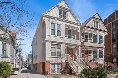 1042 W Barry Avenue, Chicago, IL 60657 - Photo 1