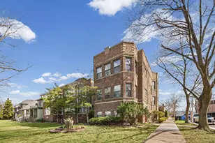 6835 N Wolcott Ave, Chicago, IL 60626 - Photo 1