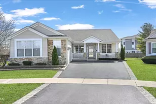 106 River Run Ct, Oswego, IL 60543 - Photo 1