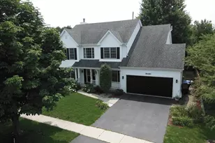 39W585 Schoolhouse Ln, Geneva, IL 60134 - Photo 1