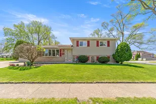 229 Illinois St, Park Forest, IL 60466 - Photo 1