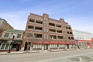 4420 N Clark St, Chicago, IL 60640 - Photo 1