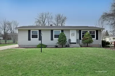 2411 W Lincoln Road, McHenry, IL 60051 - Photo 1