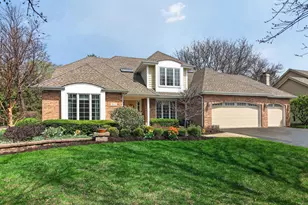 915 Rock Spring Rd, Naperville, IL 60565 - Photo 1