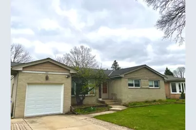 807 S Owen Street, Mount Prospect, IL 60056 - Photo 1